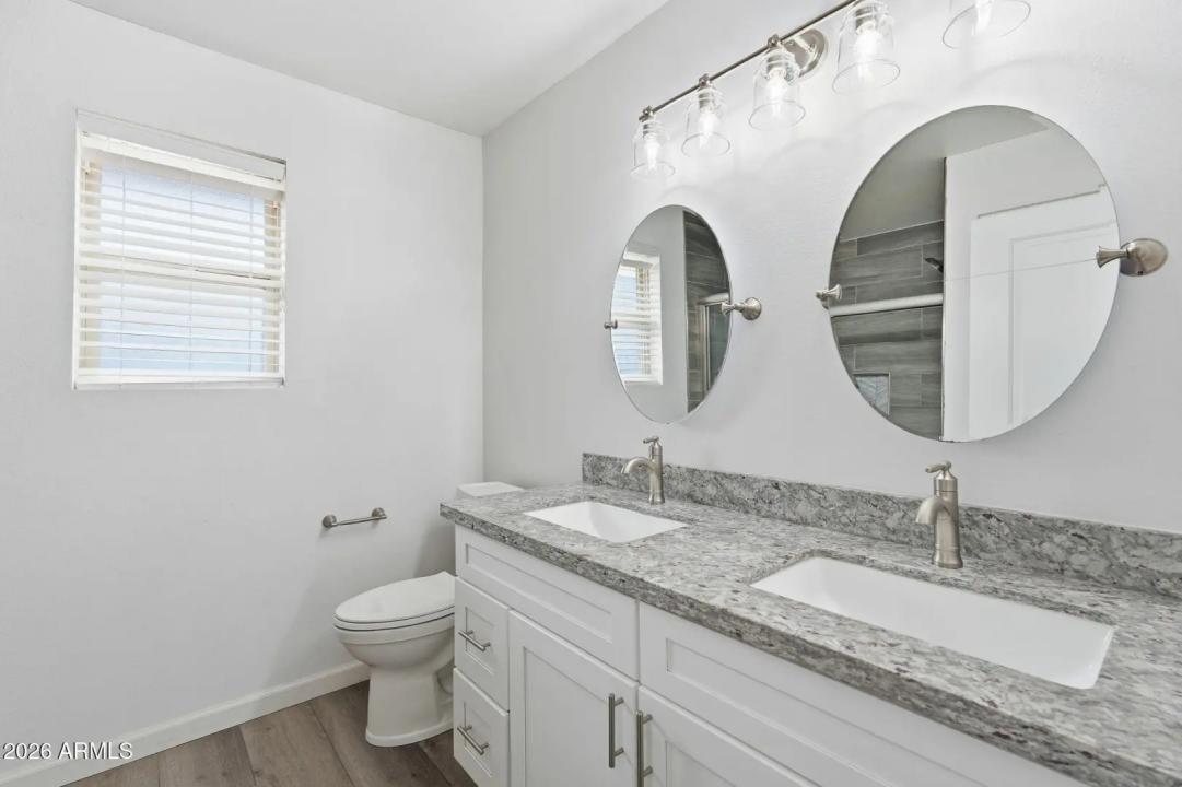 Real Estate Picture 21