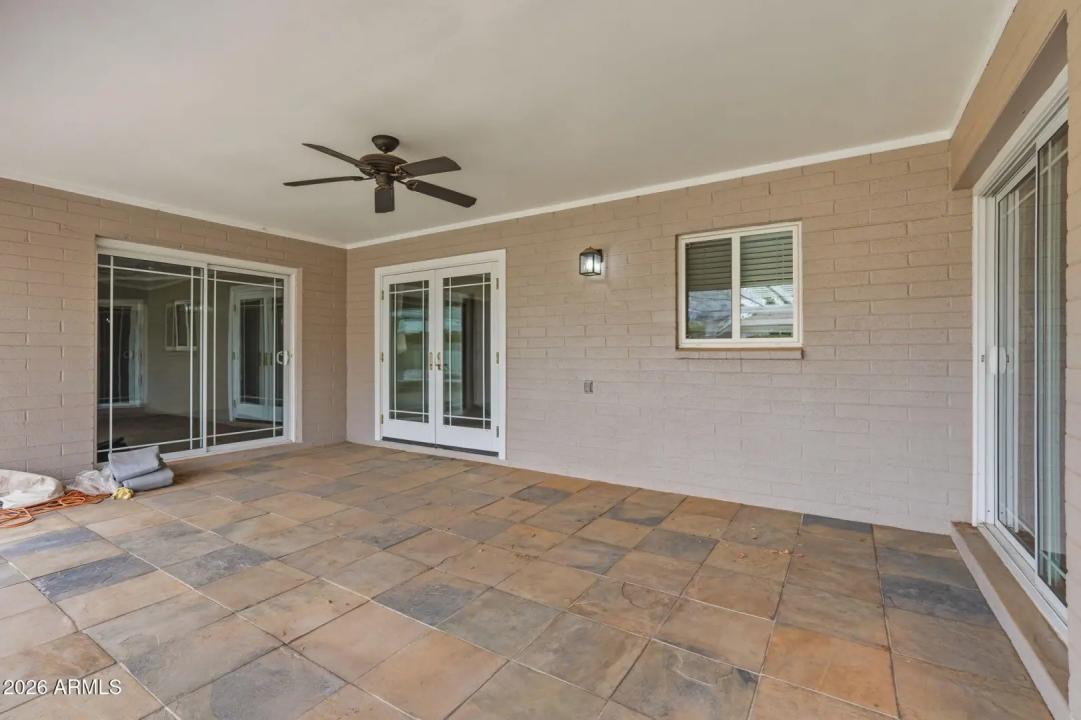 Real Estate Picture 25