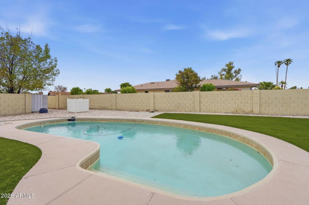 Real Estate Picture 26