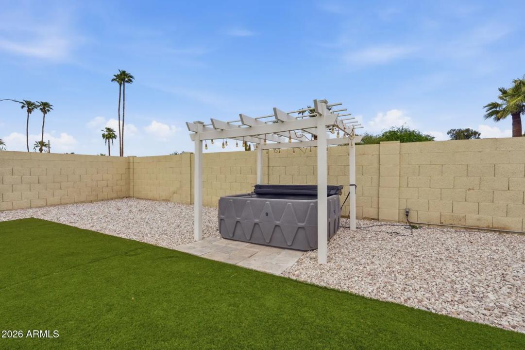 Real Estate Picture 27