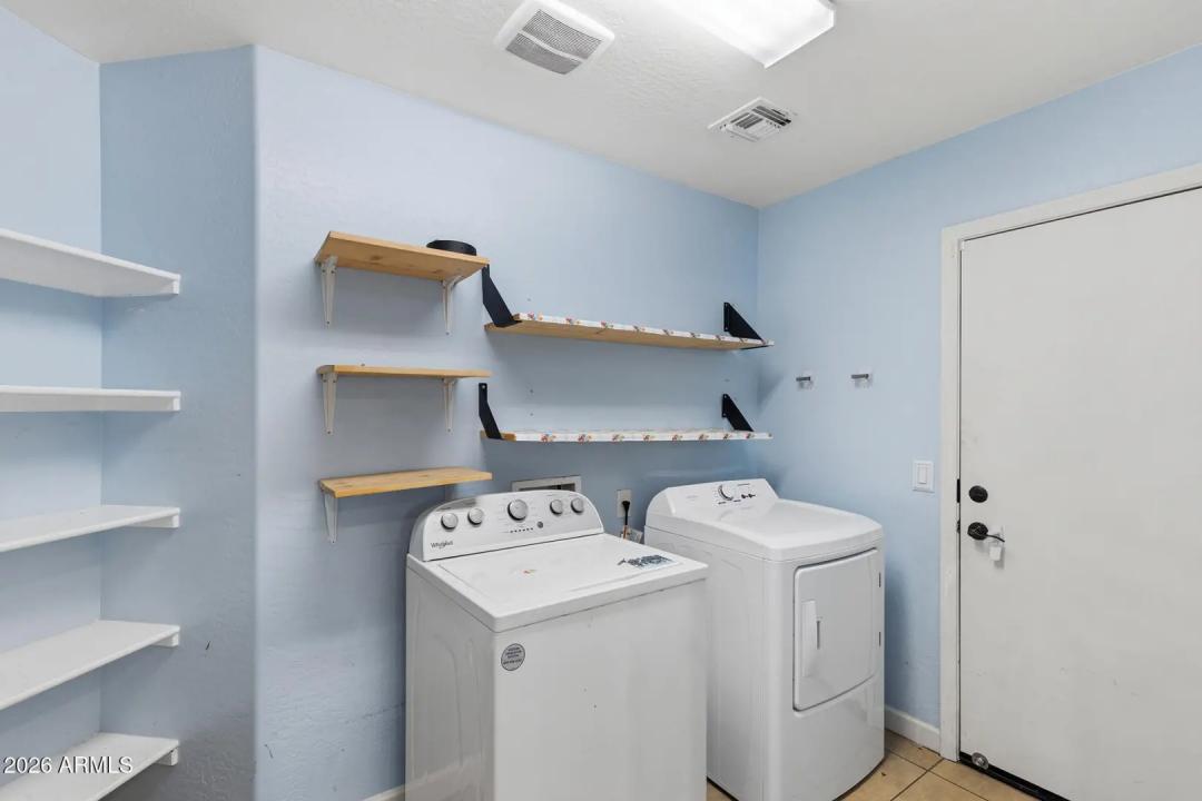 Real Estate Picture 41