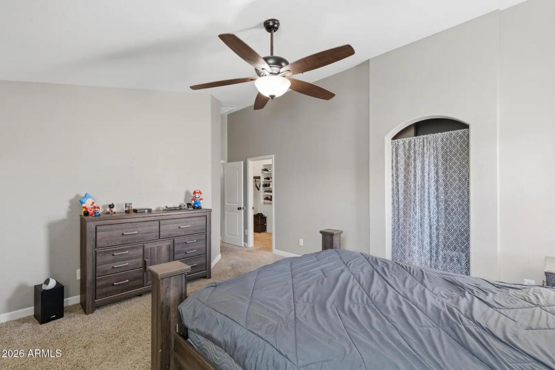 Real Estate Picture 27