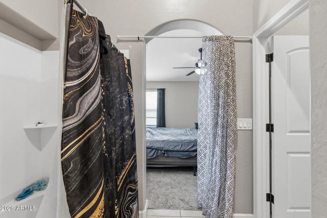 Real Estate Picture 33