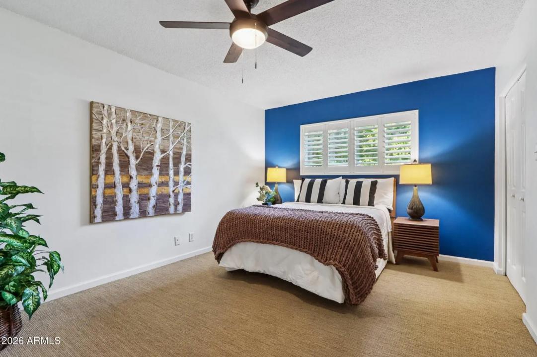 Real Estate Picture 25