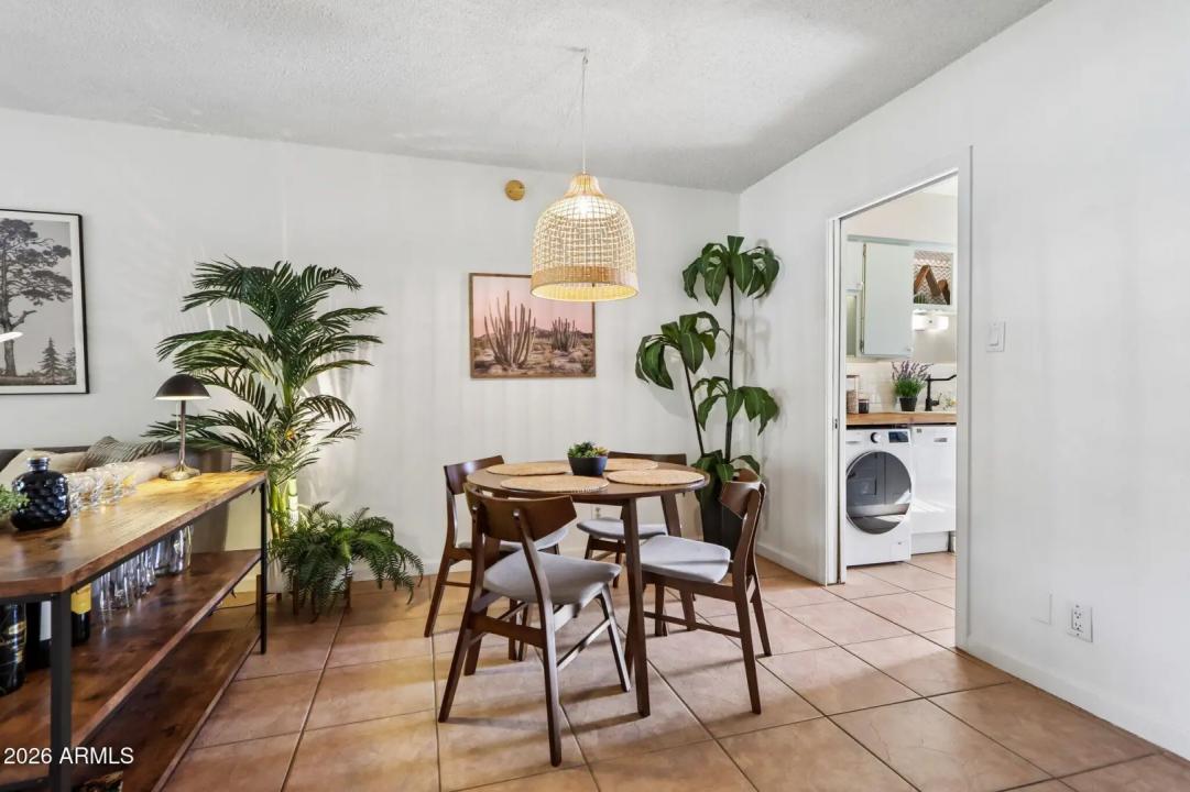 Real Estate Picture 13