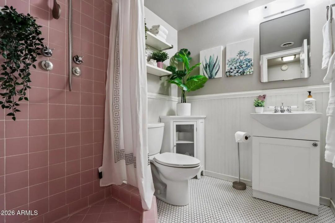Real Estate Picture 28