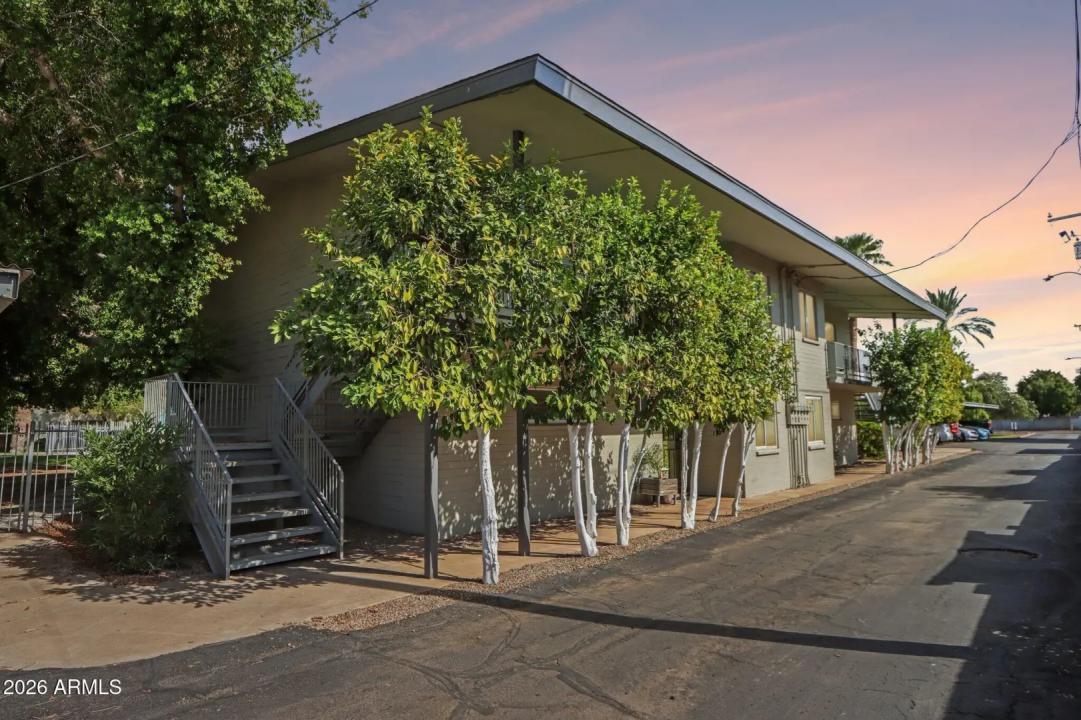 Real Estate Picture 37