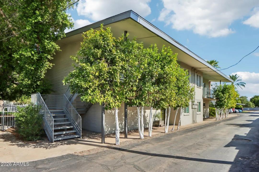 Real Estate Picture 38