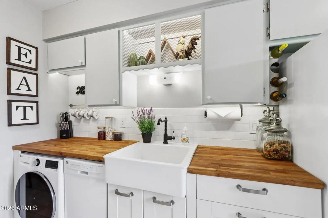 Real Estate Picture 10