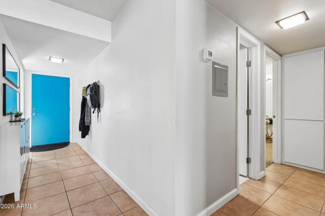 Real Estate Picture 3