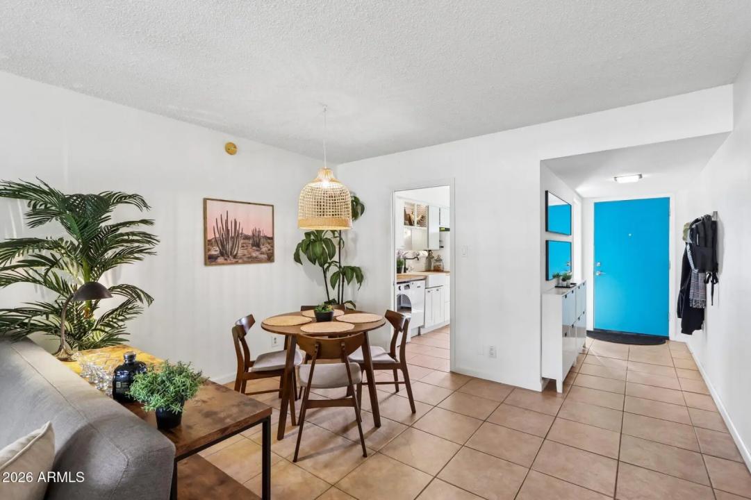 Real Estate Picture 6