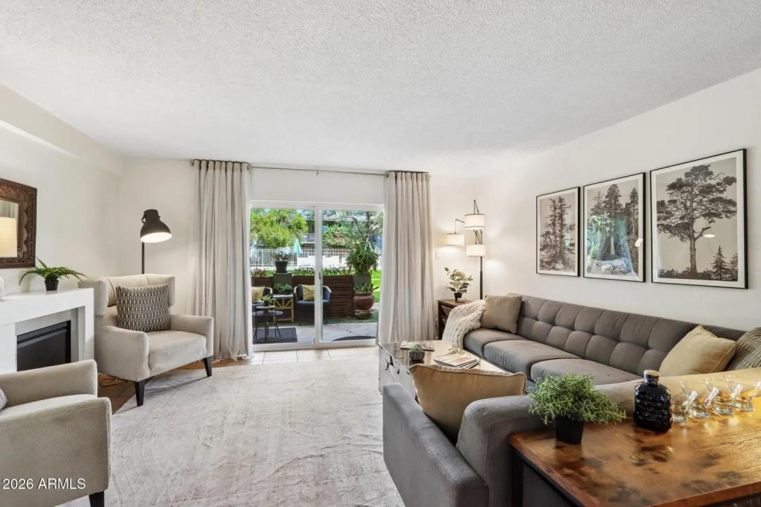 Real Estate Picture 16