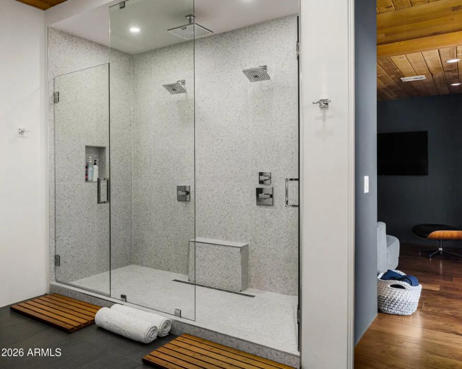 Real Estate Picture 19