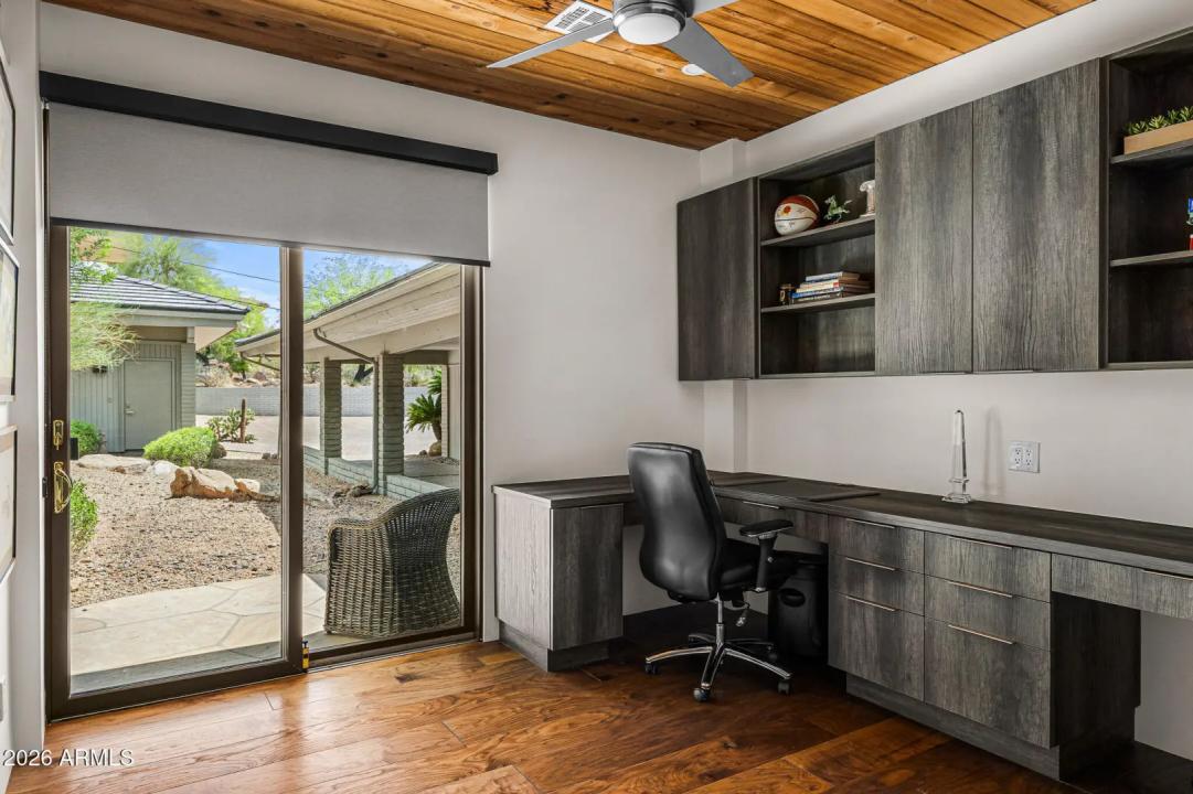 Real Estate Picture 25