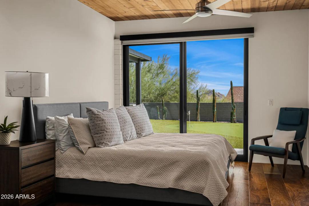 Real Estate Picture 28