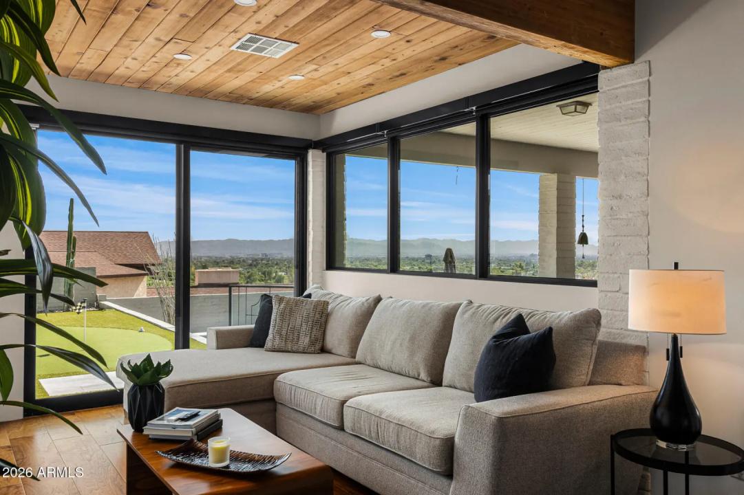 Real Estate Picture 30