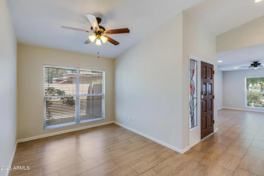 Real Estate Picture 3