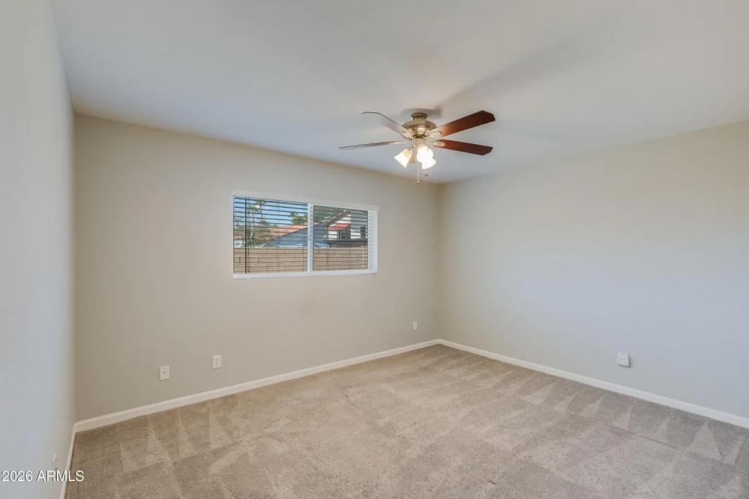 Real Estate Picture 23