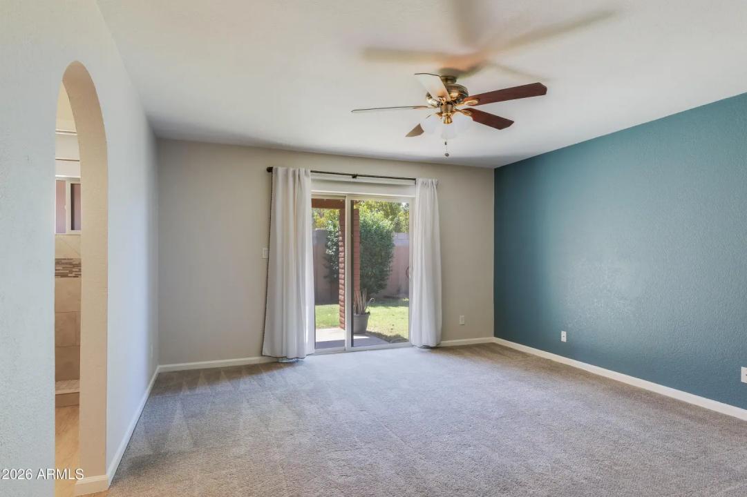 Real Estate Picture 16
