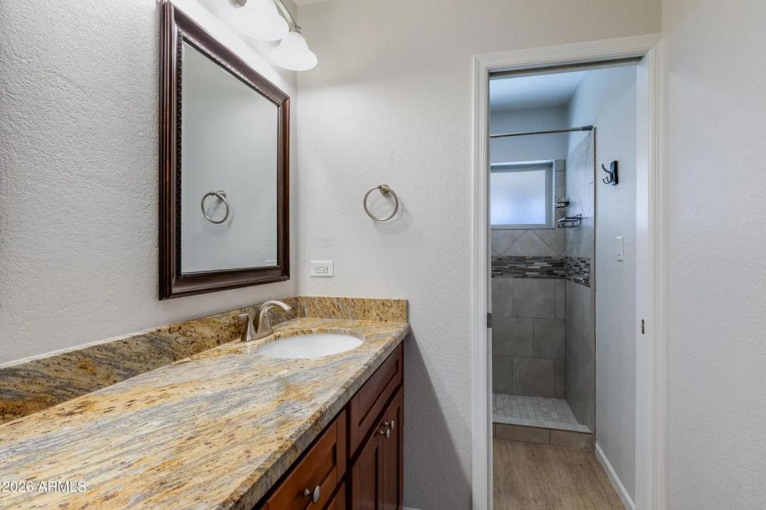 Real Estate Picture 18