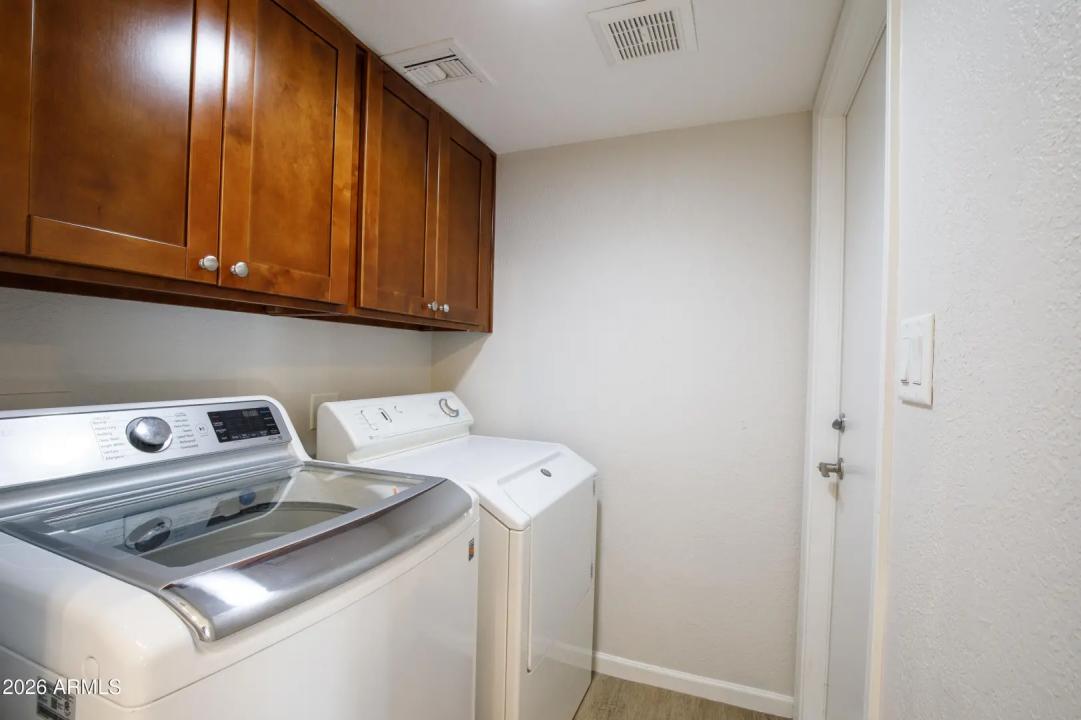Real Estate Picture 26