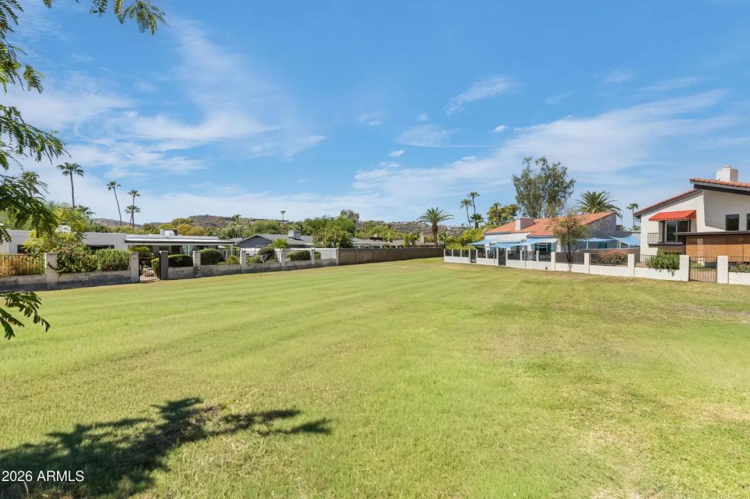 Real Estate Picture 28