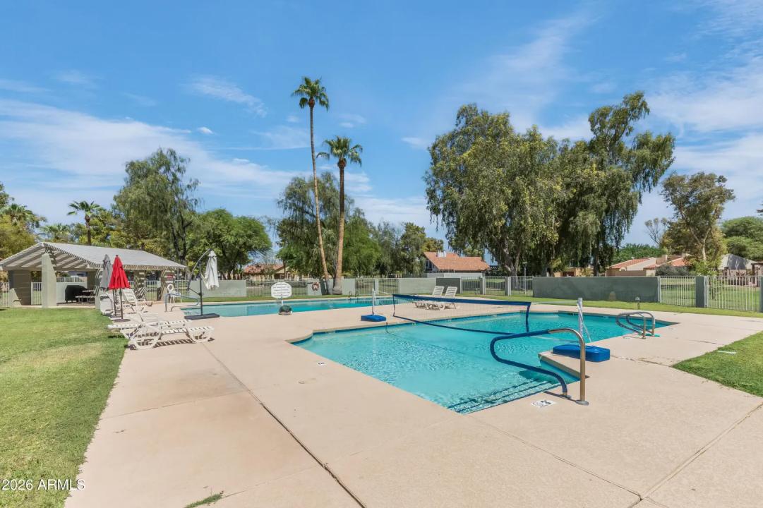 Real Estate Picture 32