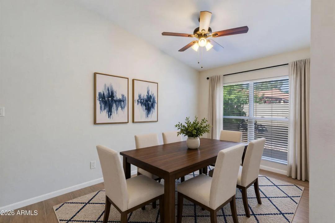 Real Estate Picture 4