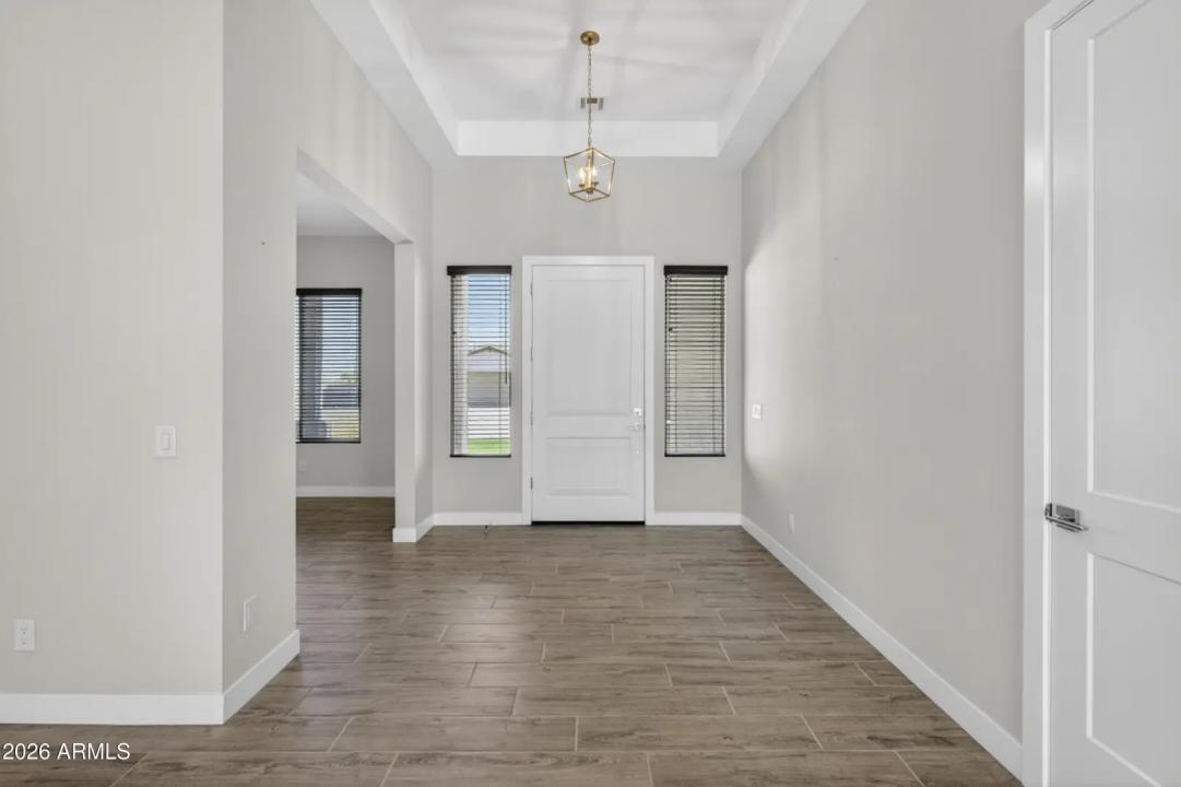 Real Estate Picture 17