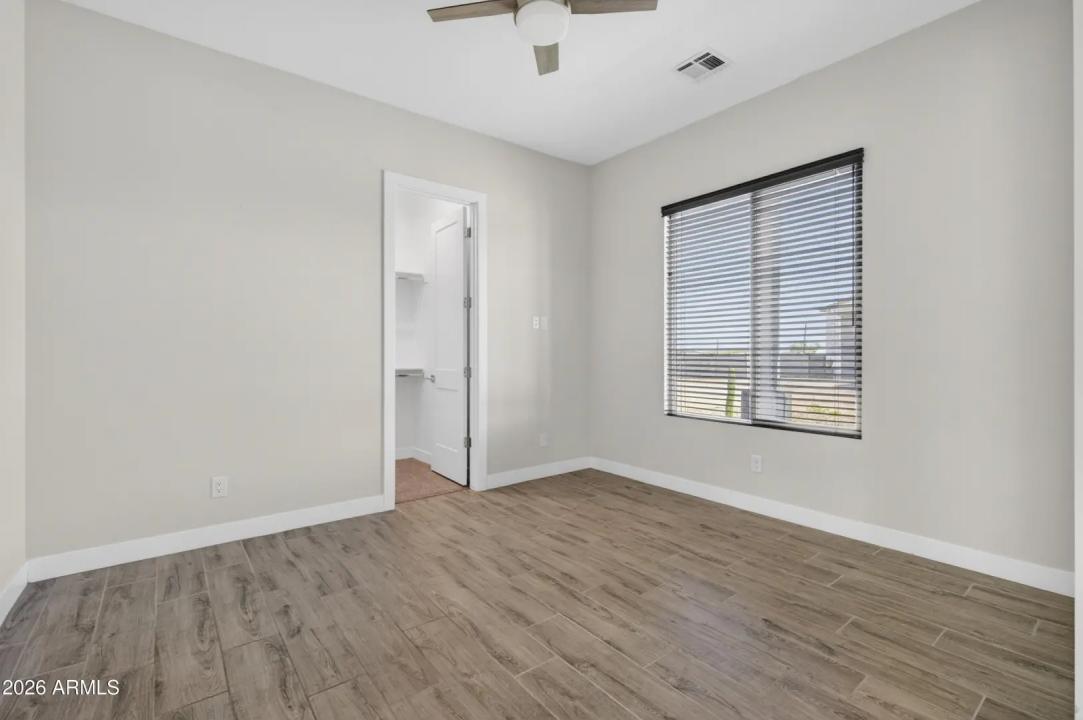 Real Estate Picture 19