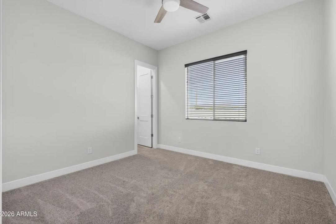Real Estate Picture 26