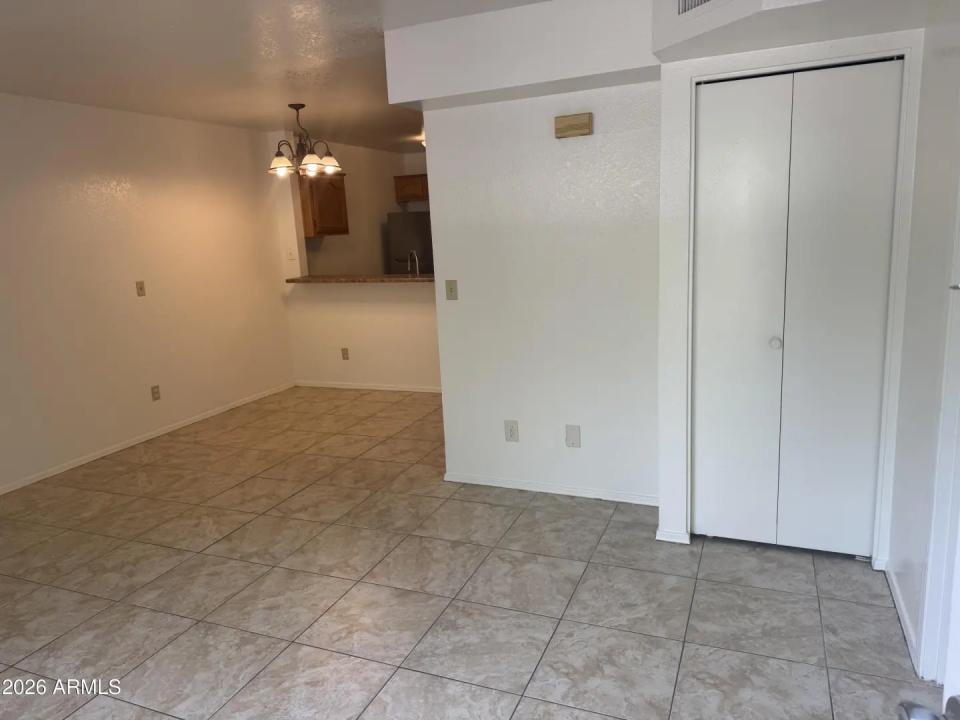 Real Estate Picture 5