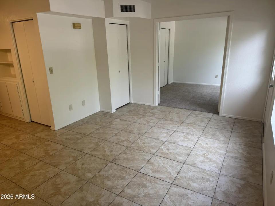 Real Estate Picture 7
