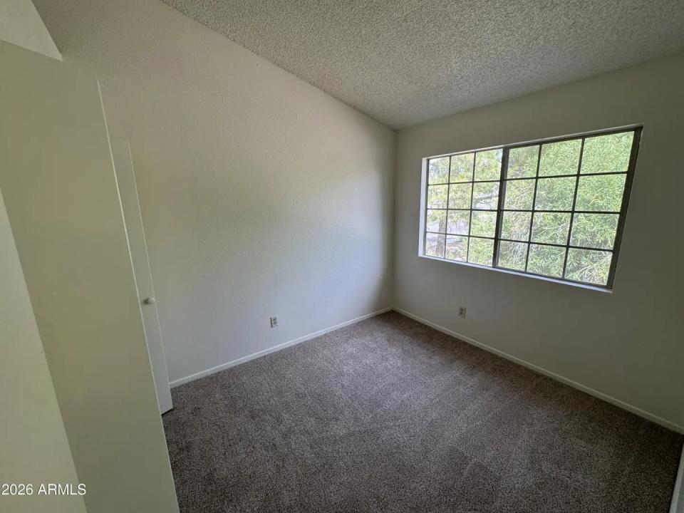Real Estate Picture 20