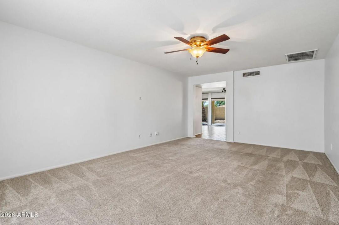 Real Estate Picture 6