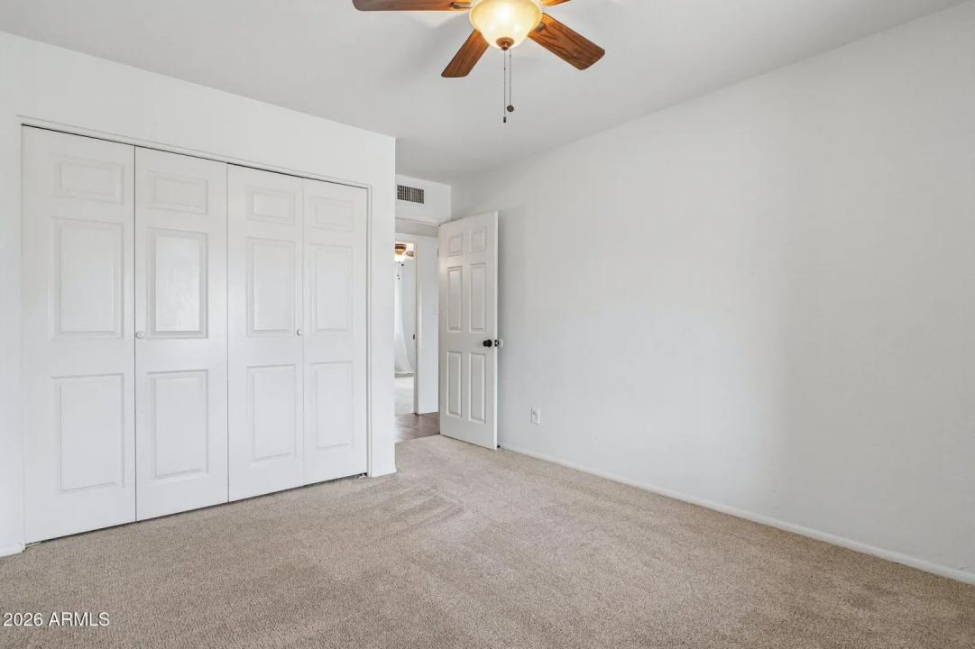 Real Estate Picture 17