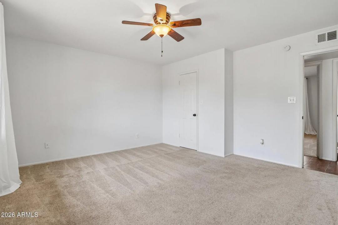 Real Estate Picture 19