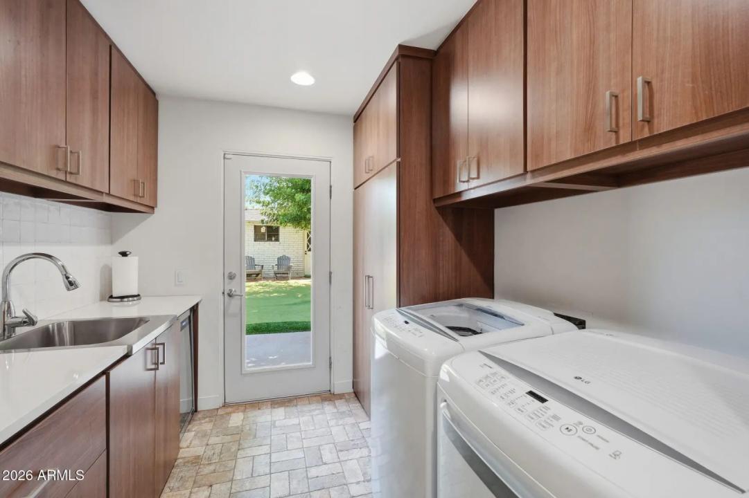 Real Estate Picture 28