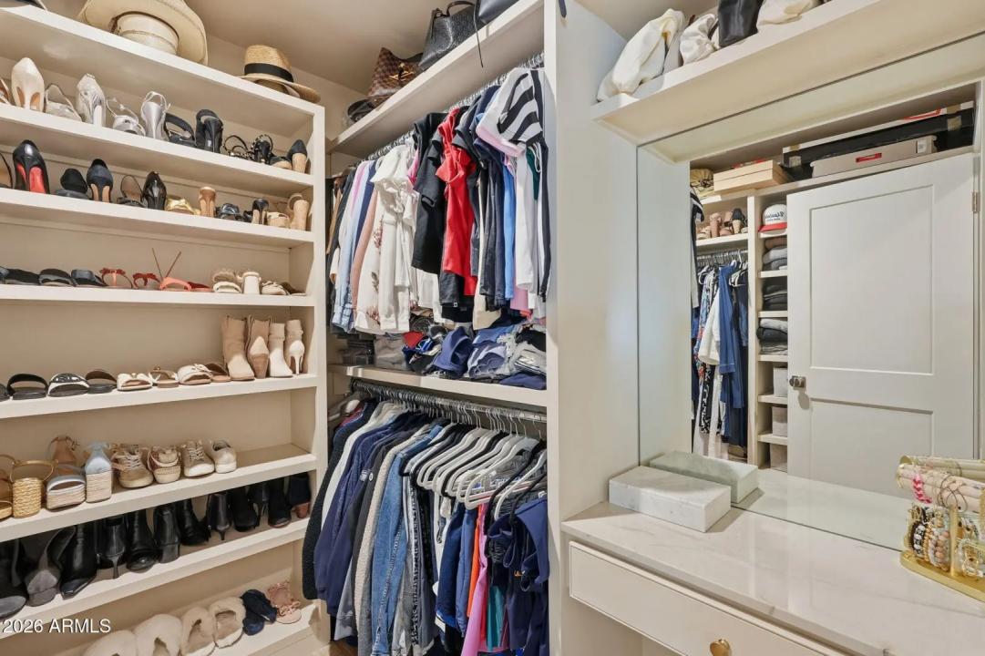 Real Estate Picture 19