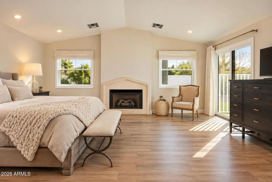 Real Estate Picture 14