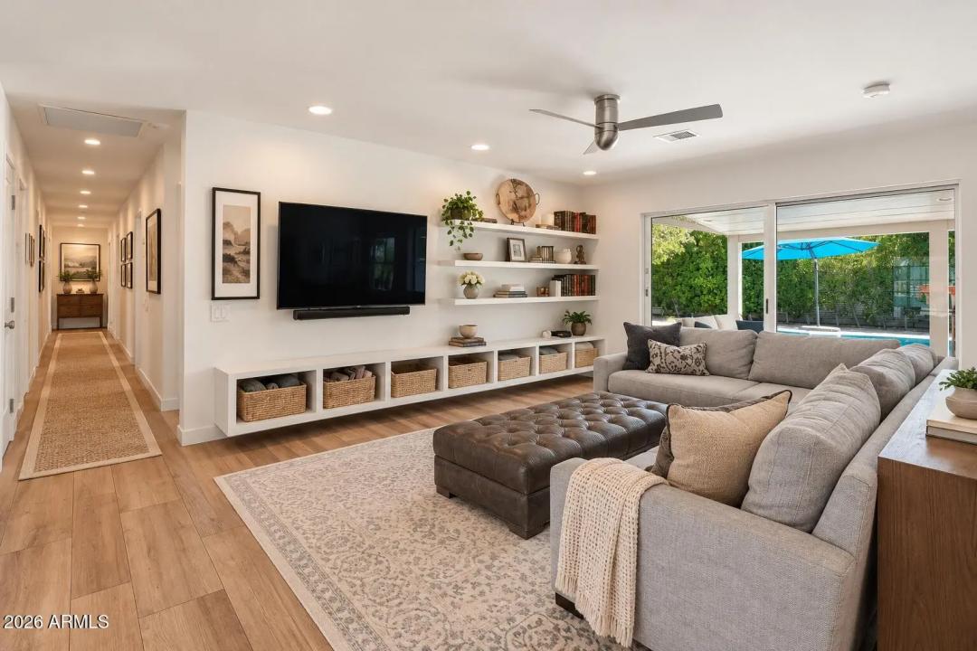 Real Estate Picture 10