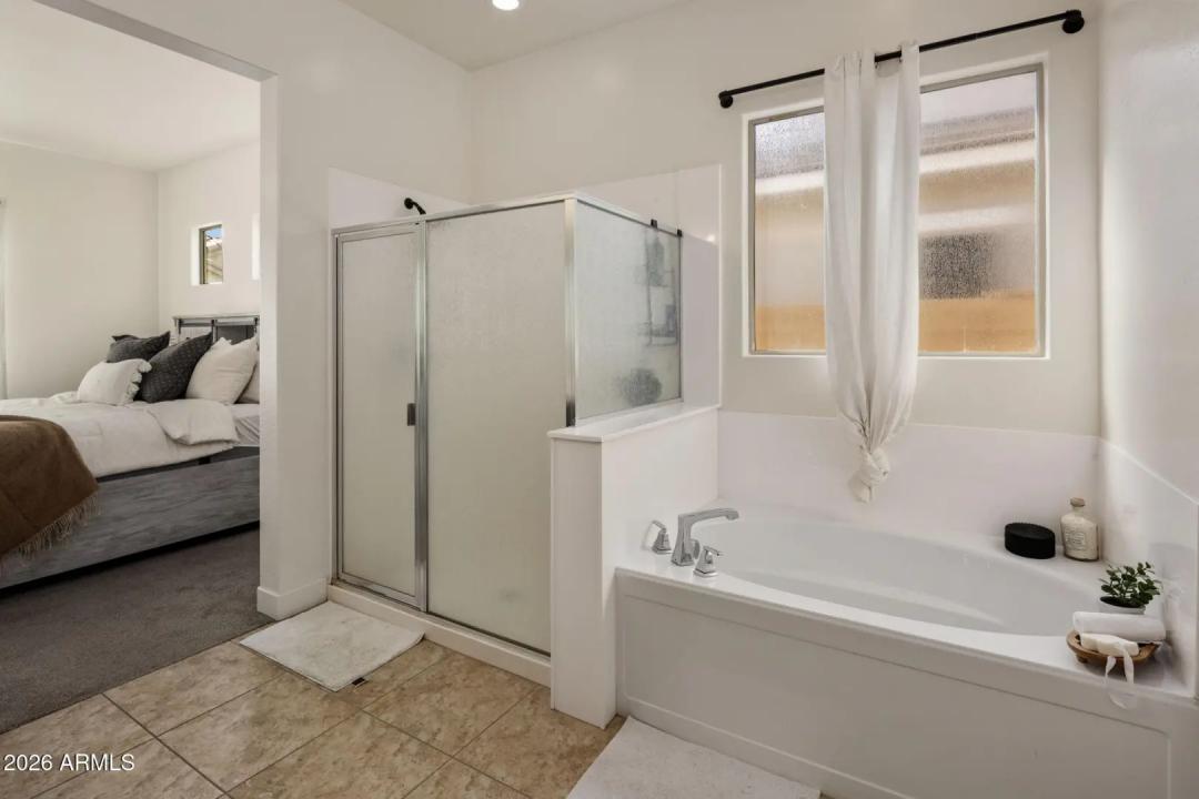 Real Estate Picture 17