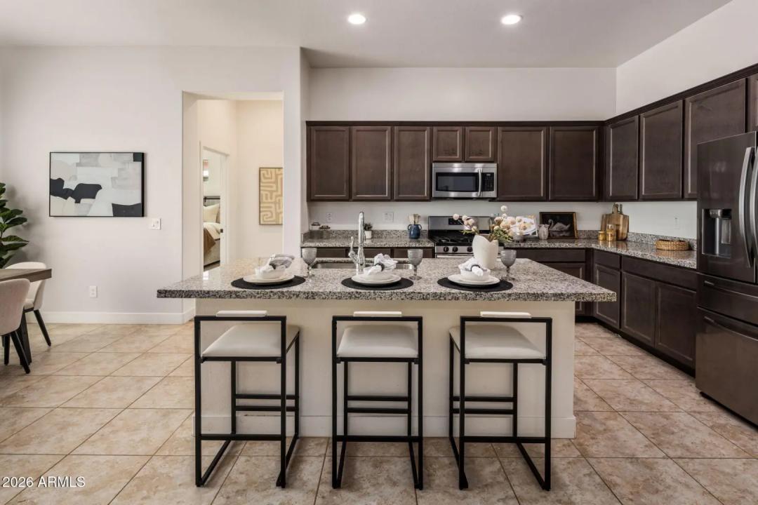 Real Estate Picture 11