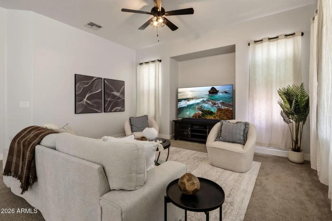 Real Estate Picture 21