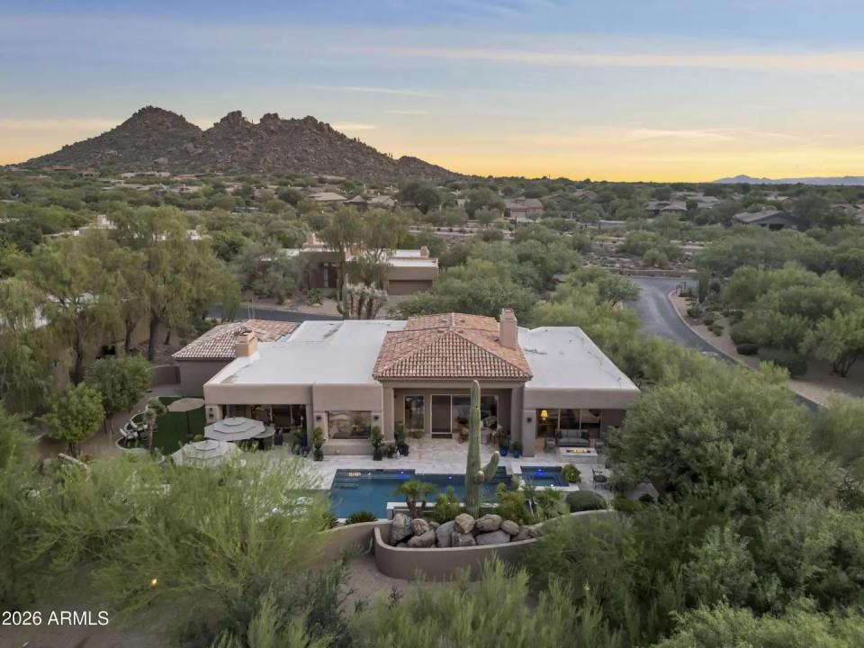 Real Estate Picture 1