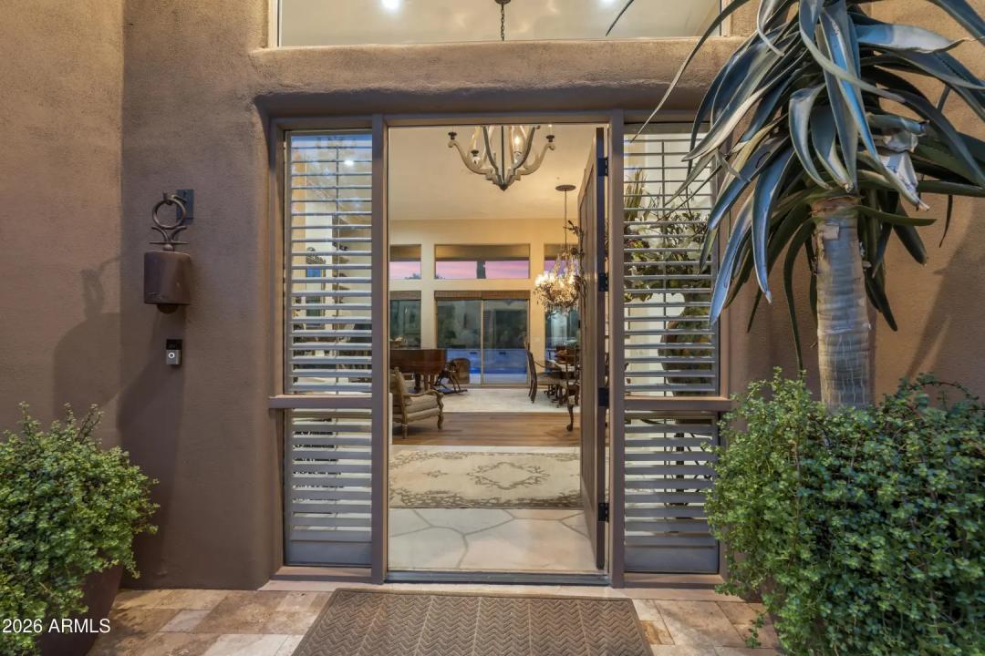 Real Estate Picture 5