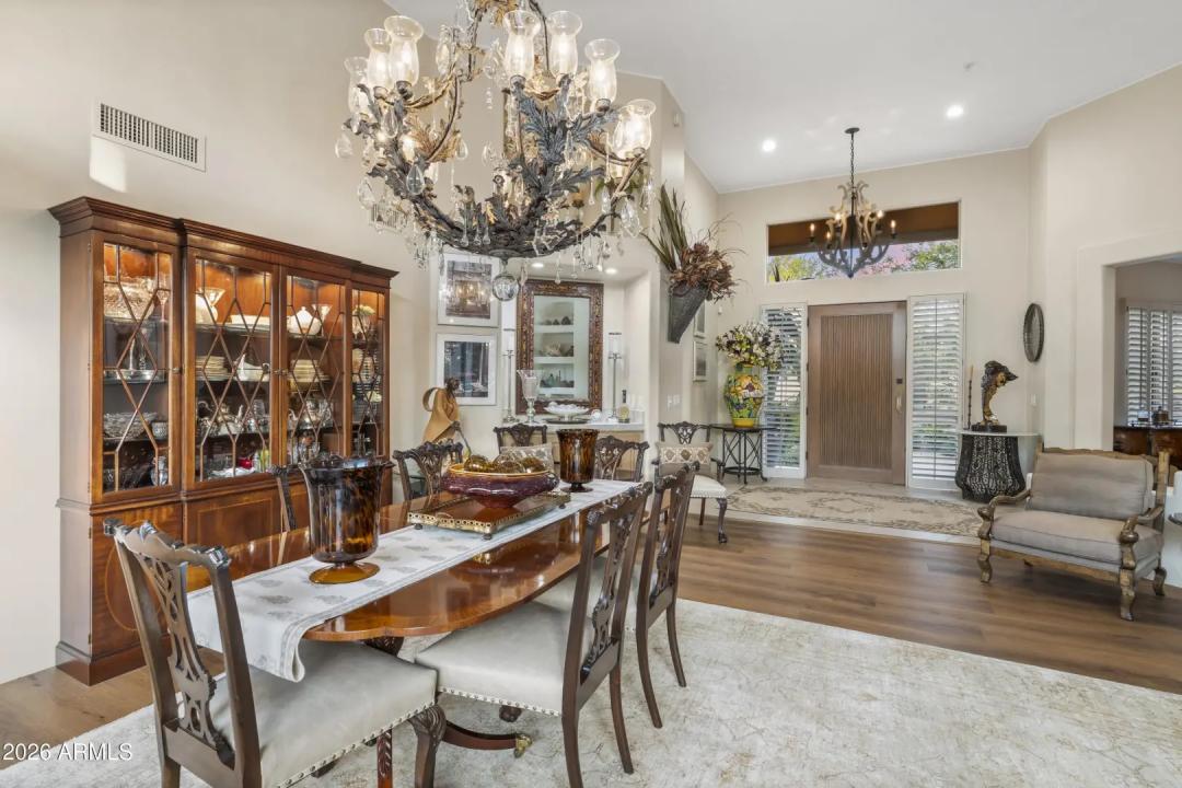 Real Estate Picture 11