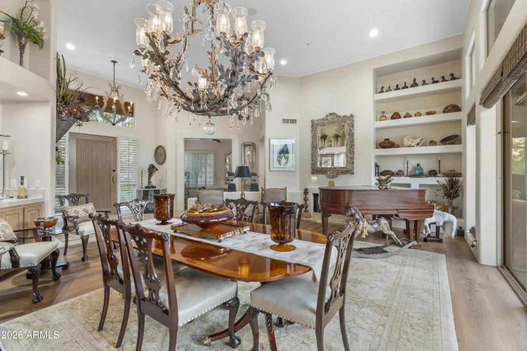 Real Estate Picture 12