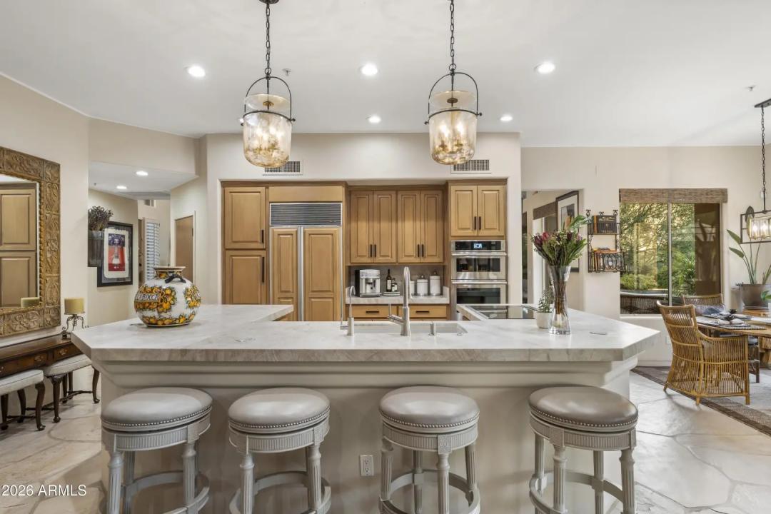 Real Estate Picture 16
