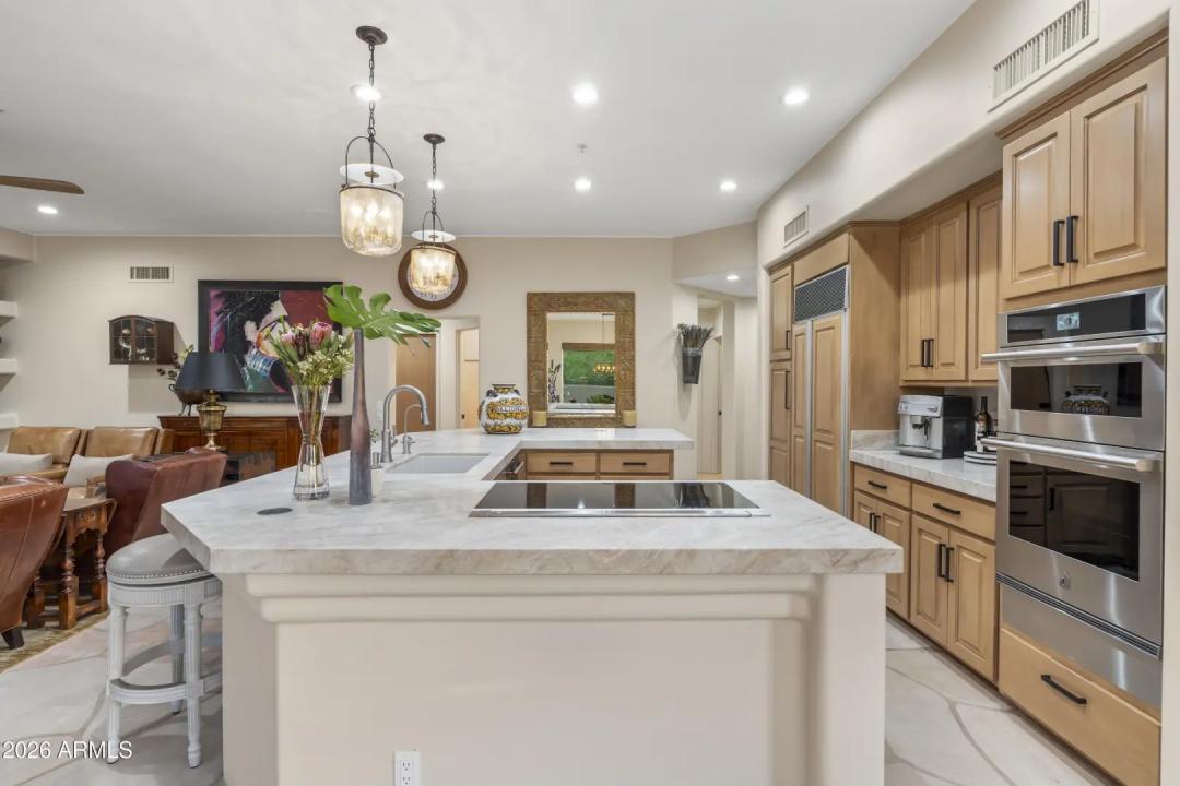 Real Estate Picture 17